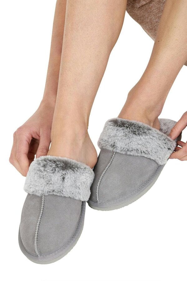 HotSquash Women's Slip on Slippers