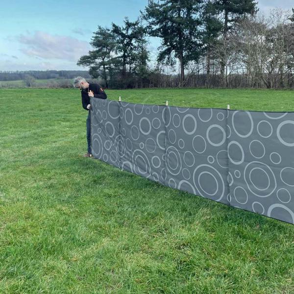 Dark Moon Folding Wooden Windbreak 5 Pole