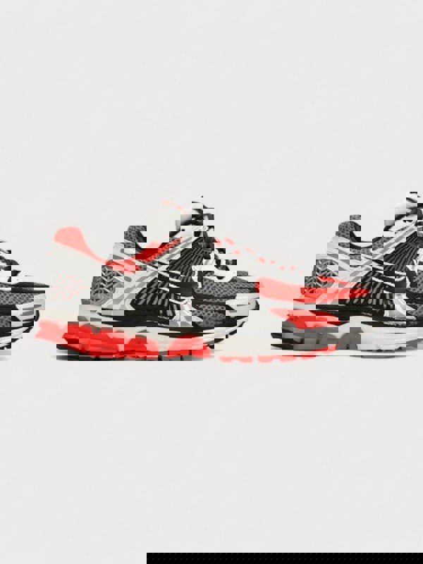 Nike Zoom Vomero 5 SE Bright Crimson - Supplied FashionNike