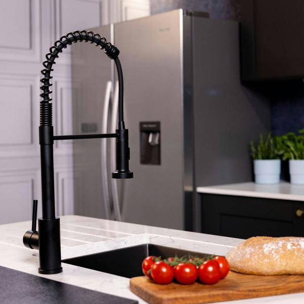 Flode Fjädra | Pull Out Kitchen Sink Mixer Tap | Spring Style Mixer Tap | Matt Black | Round Head