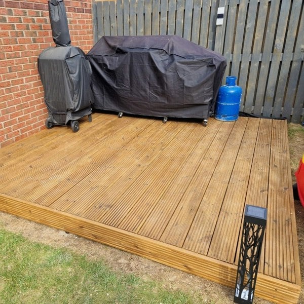 Deck with grill and propane tank, 190813