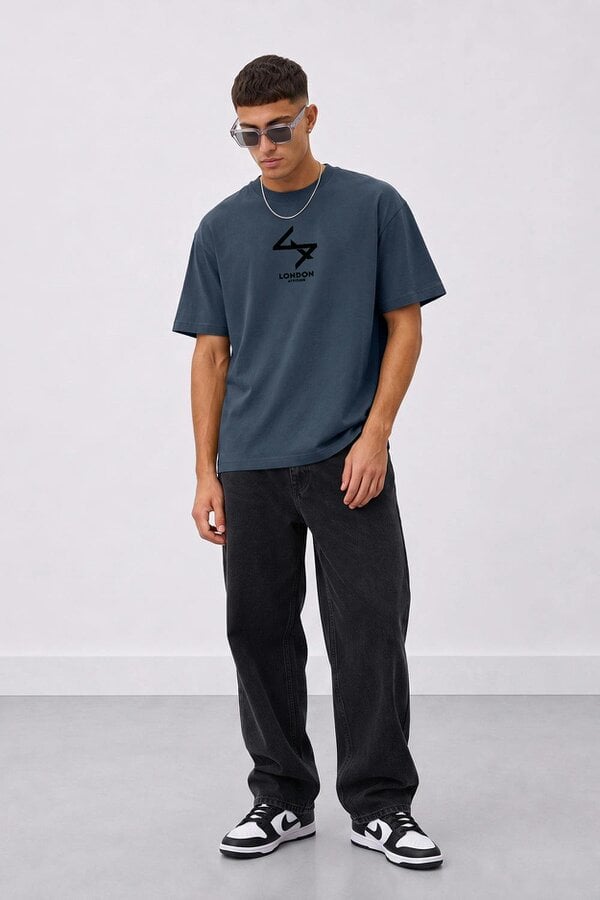 London Attitude Oversized Heavyweight T-Shirt with Varsity Back Print