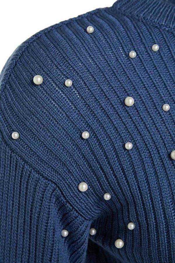 WOVCOR Crew Neck Knit Sweater with Pearl Details