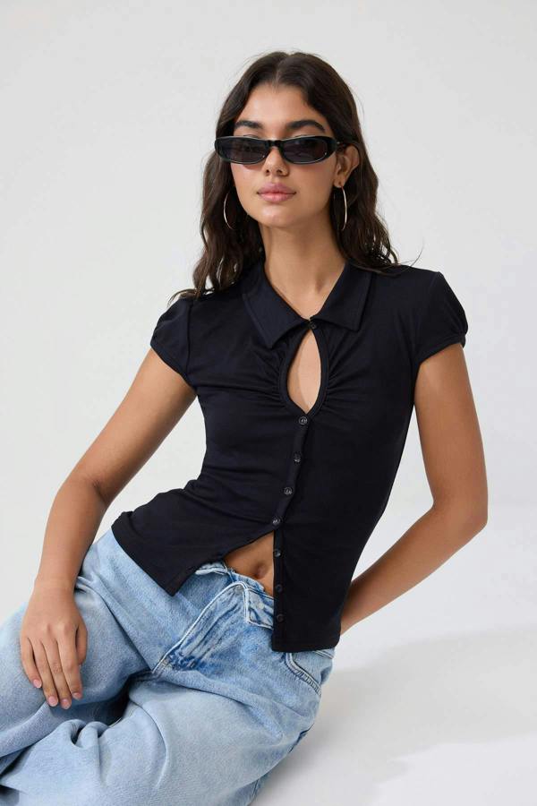 WOVCOR Keyhole Neck Short Sleeve Fitted Knit Blouse - Black