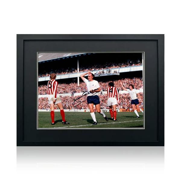 Alan Gilzean Signed Tottenham Hotspur 16x12 Image Compact Frame
