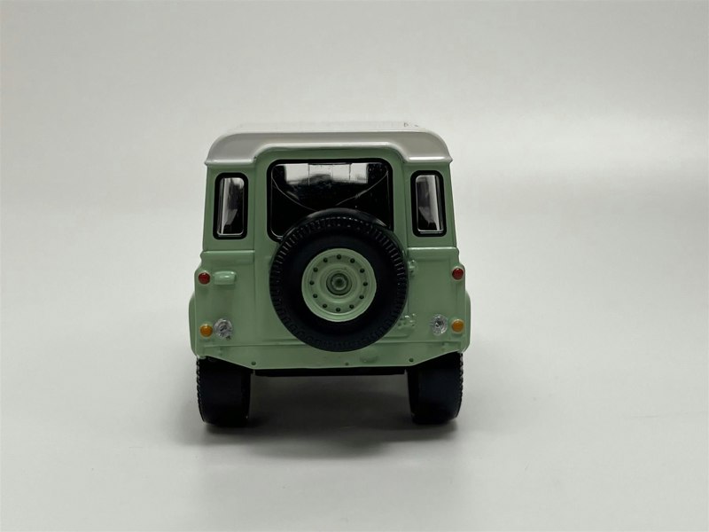 Norev Land Rover Defender 1995 Green 1:43 Scale Norev 845106