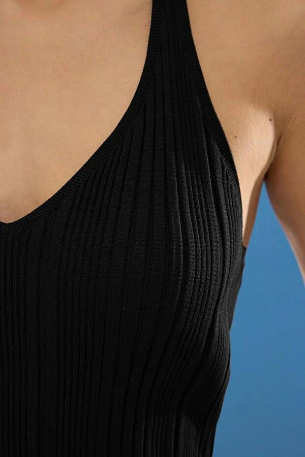 WOVCOR Halter Neck Thin Knit Blouse