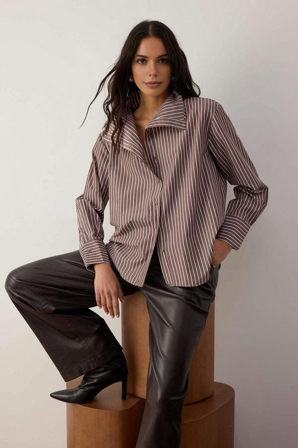 WOVCOR Collar Detail Off-Shoulder Shirt