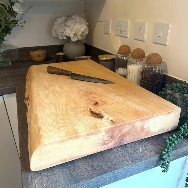 Giraffes & Craftz XL THICK Live Edge Ash Chopping Board - James Martin Style Solid Ash Board