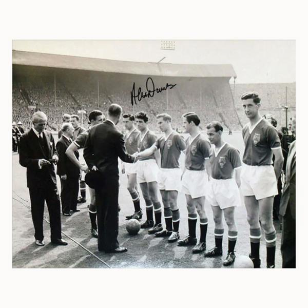 Alex Dawson signed Manchester United photo — Unframed