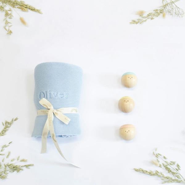 The Baby Gifting Company BLANKET AND SENSORY BALLS GIFT SET