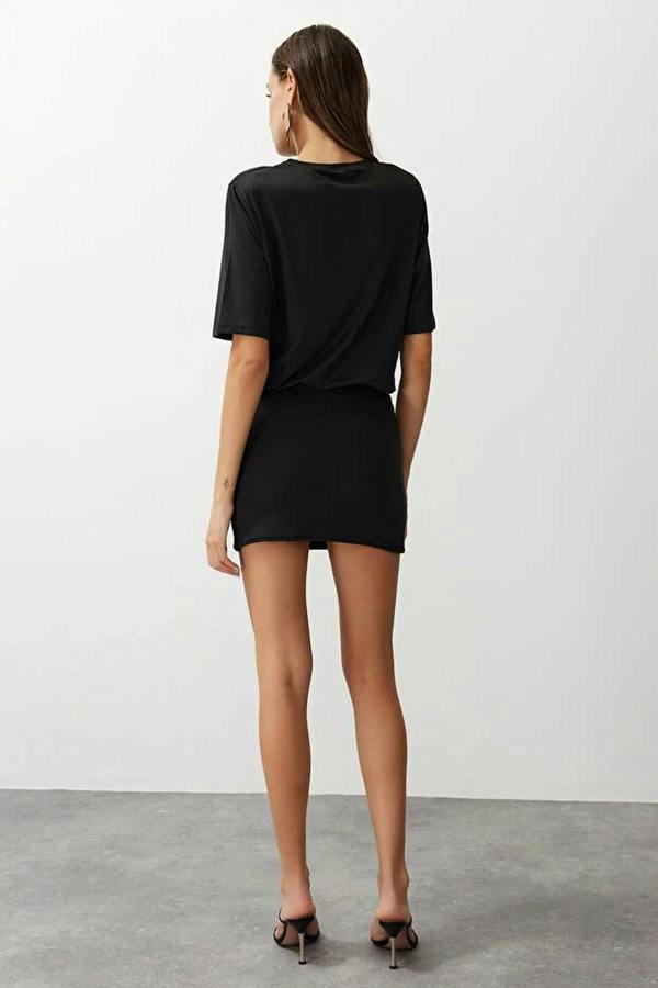 WOVCOR Soft Fabric Fitted Short-Sleeved Stretch Knit Dress