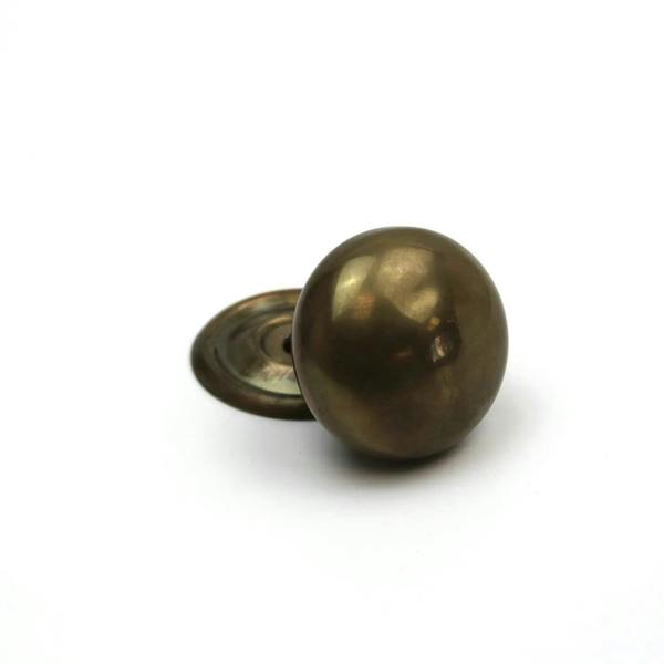 Hollow Antique Brass Cabinet Knob With Screw Plate - 38mm Diameter