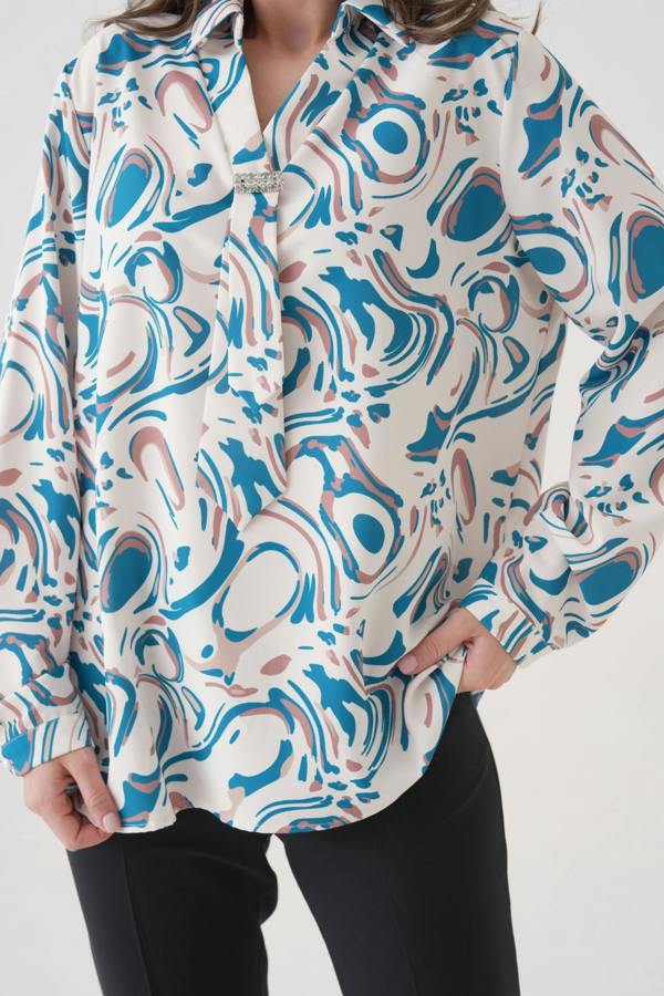 Hoxton Gal Relaxed Fit Long Sleeves Brooch and Print Detail Blouse