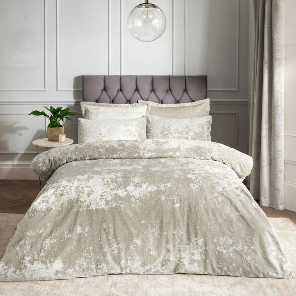 Catherine Lansfield Crushed Velvet Duvet Cover Set
