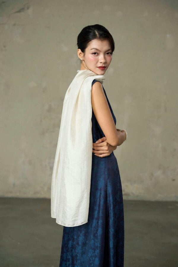 Oyster Silk Scarf – Hand-Dyed Mulberry Silk, Wedding & Bridal Wrap