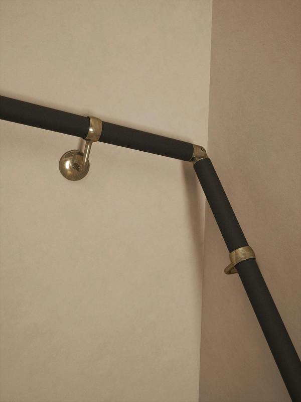 Handrails Direct Burcot Espresso Leather Double Winder Handrail