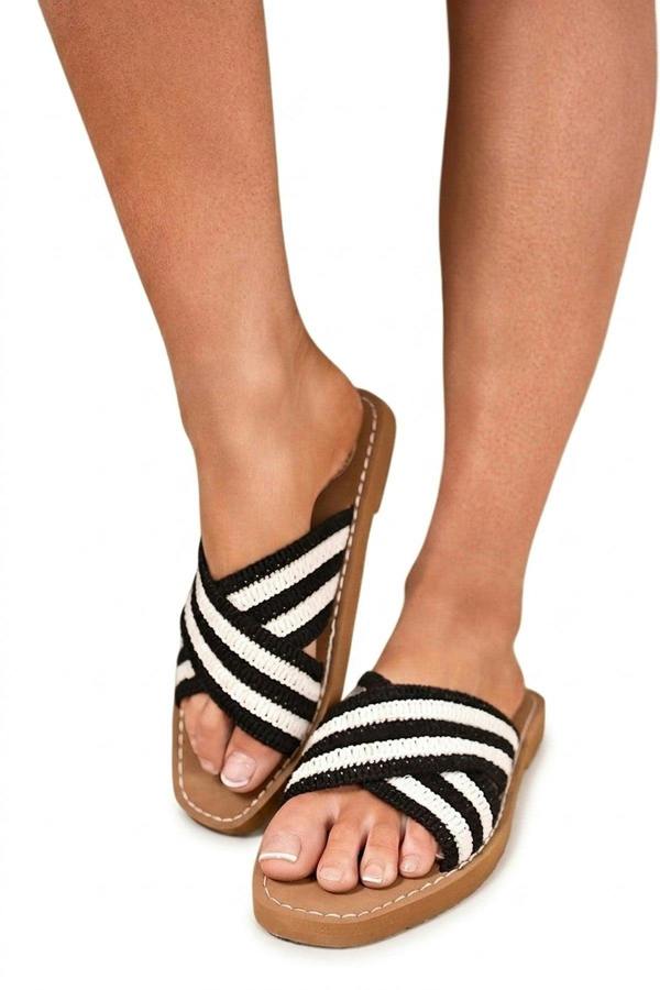 Elina Cross Strap Flat Sandals With Woven Detail - Black_wb