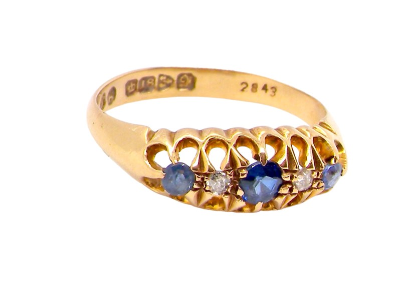 Vintage Tom An antique sapphire and diamond ring