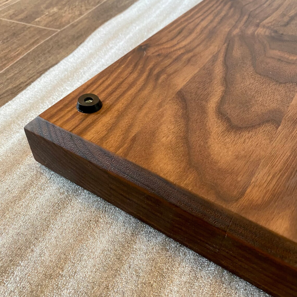 Giraffes & Craftz XL Walnut Chopping Board