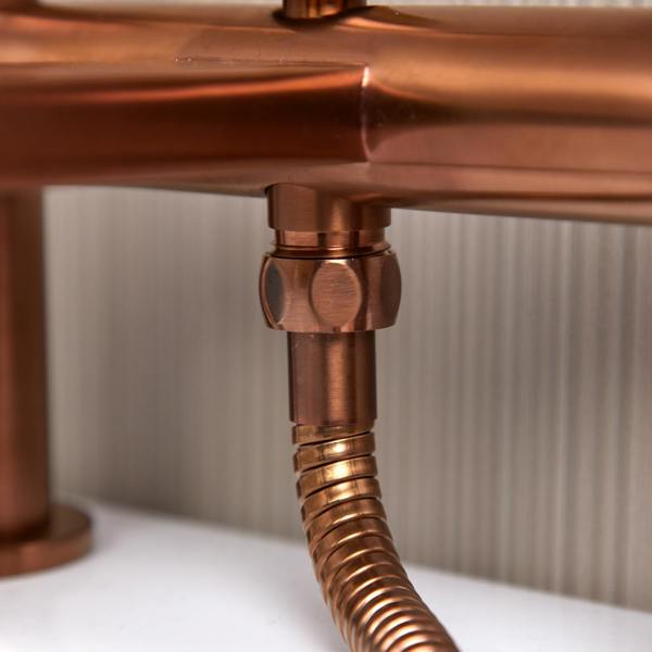 Flode Eslov | Bath Shower Mixer Tap | Includes Handset and Holder | Copper