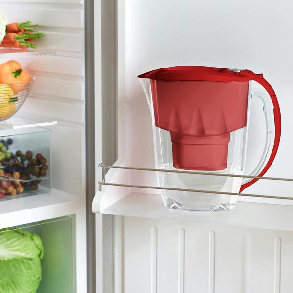 AQUAPHOR  Amethyst 2.8 Litre Water Filter Jug in Ruby Red with 1 x Maxfor+ filter