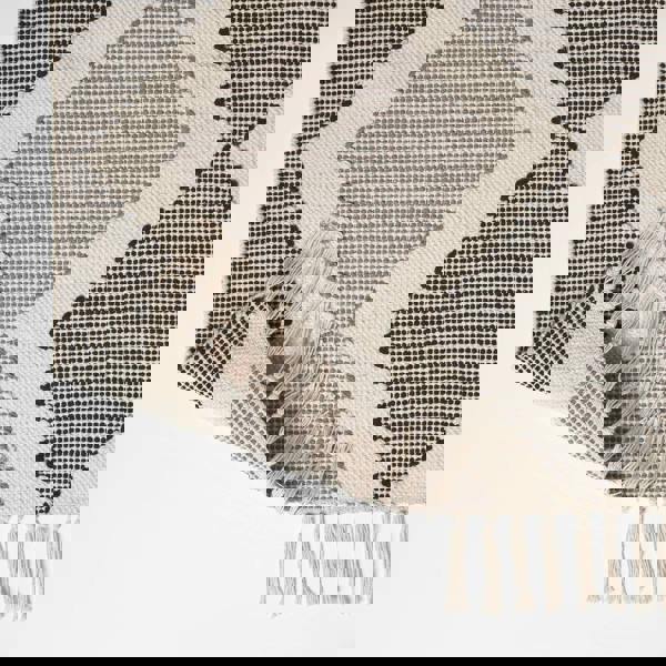 HOMESCAPES Malmo Handwoven Grey & Black Cotton Textured Rug