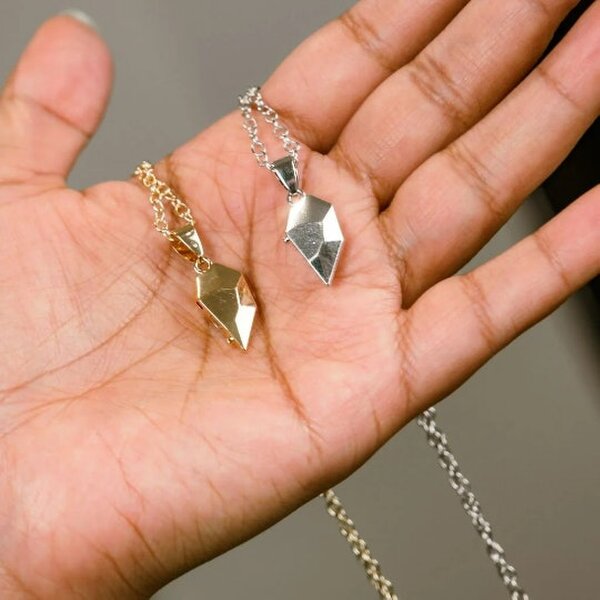 The Colourful Aura 2 Pcs Heart Magnetic Silver Gold Couple Relationship Matching Pendant Necklace