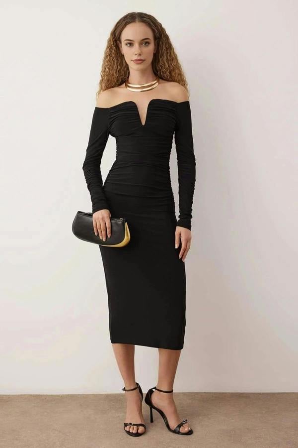 WOVCOR Fitted Carmen Neck Knitted Dress