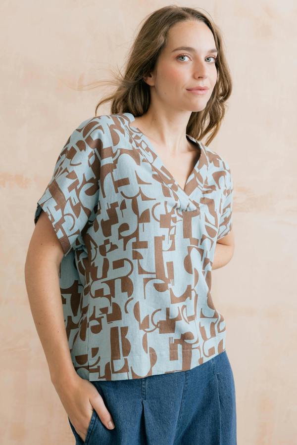 Lily & Me Orchard Linen Blend Shell Top Mocha