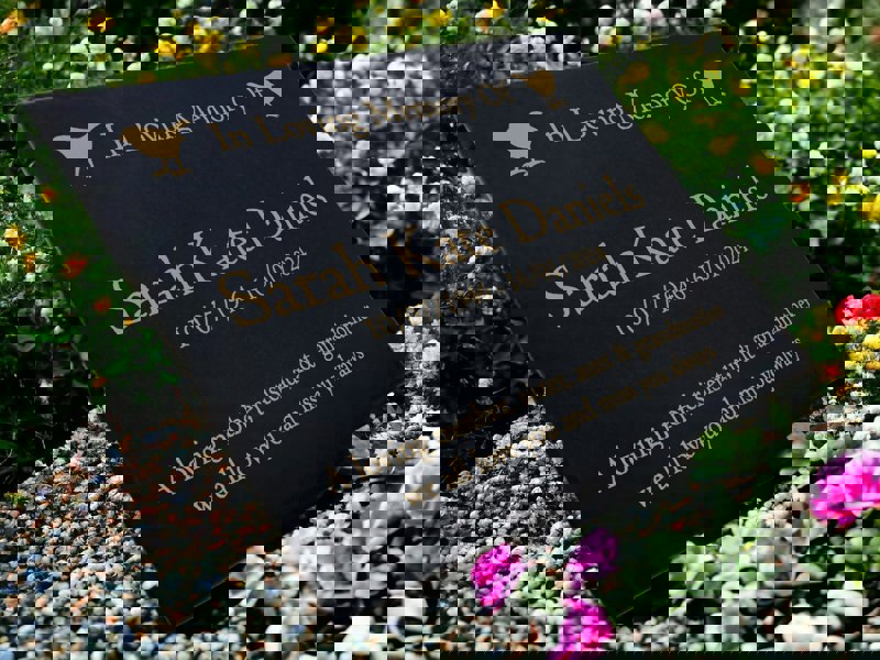 Memorials Direct Granite Memorial Plaque, Robin, Personalised, Stand Included