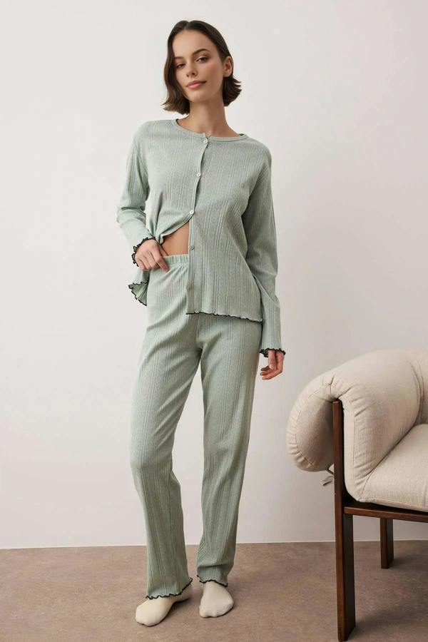 WOVCOR 2-Piece Cardigan-Style Ribbed Baby Overlock Knitted Pajama Set