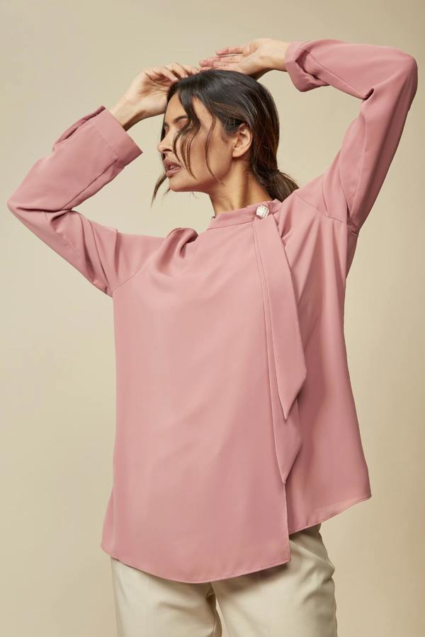 Hoxton Gal Relaxed Fit High Neck Top with Brooch Details in Pink