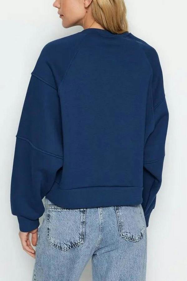 WOVCOR Crew Neck Embroidered Thick Fleece Knit Sweatshirt