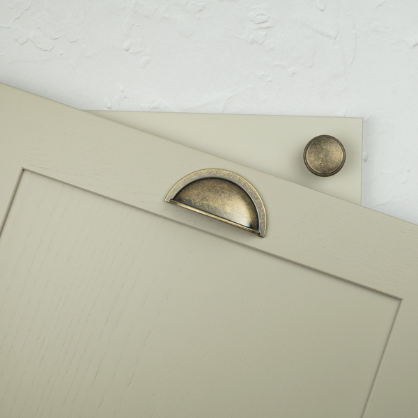 Handle & Home Antique Brass Cup Handle and Coordinating Knob