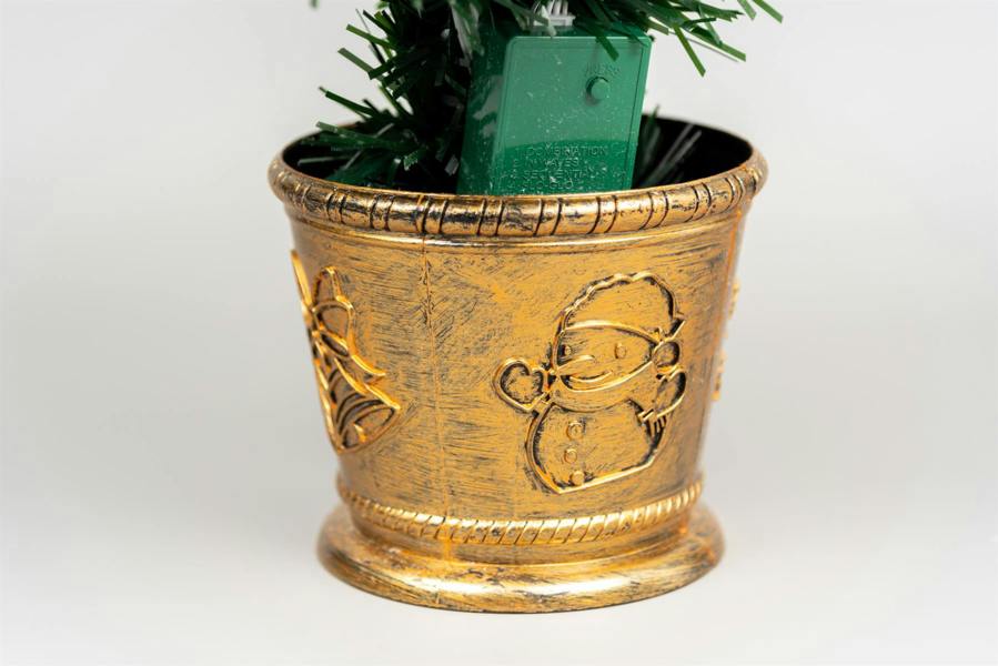 2ft to 6ft Frosted Tips Fibre Optic Christmas Trees with 8 Light Modes, PVC Green Tips image 4