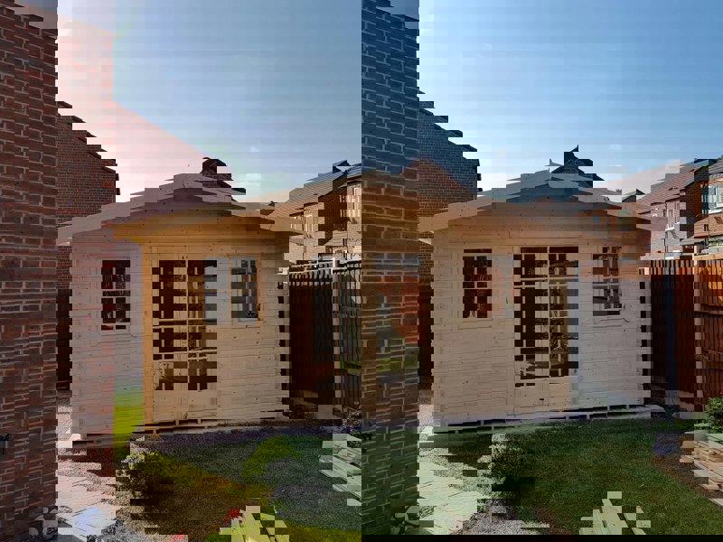 Shire Clipstone 12Gx10 Log Cabin 28mm interlock cladding - Best Shed