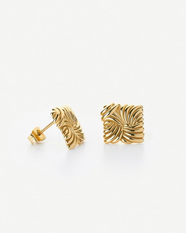 Elk & Bloom Knotted Dream Chunky Square 15K Gold Plated Stud Earrings
