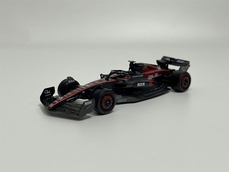 Mini GT Alfa Romeo F1 Team Kick C43 #24 2023 Australian GP Zhou Guanya 1:64 Mini GT MGT00728L