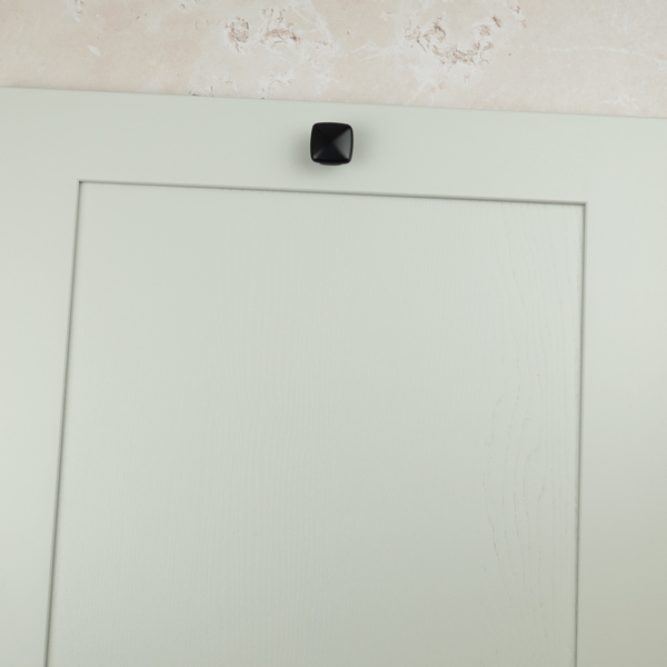Handle & Home 31mm Matt Black Square Knob
