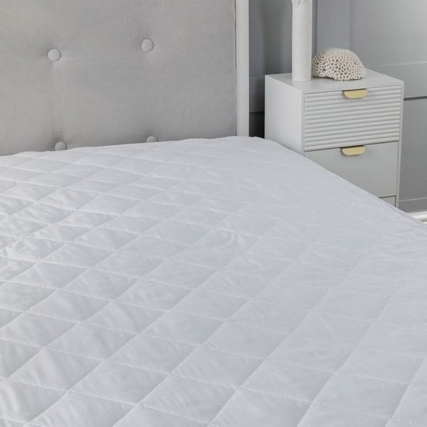 Snug City Soft Touch - Waterproof Quilted Mattress Protector