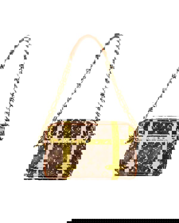 212827755.jpg