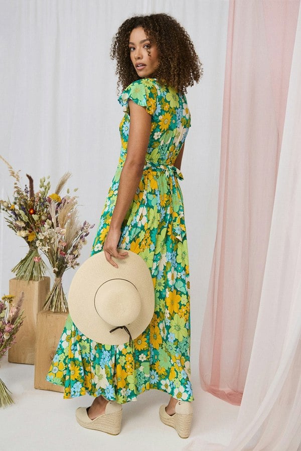 Green | Floral Ruched Cap Sleeve Maxi Dress : Model is 5'8"/172 cm and wears UK8/EU36/US4/AUS8