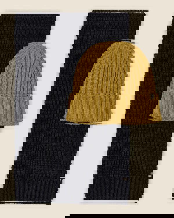 Larsson & Co Imatra - Waffle Scarf & Ribbed Beanie Set