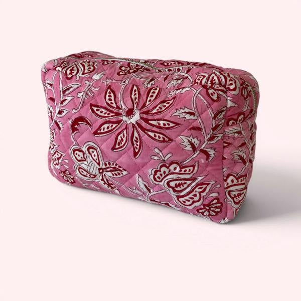 Hayley & Co XL Toiletry Bag - Quilted Cotton Large Wash Bag in Pink and Red Flower Block Print
