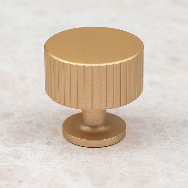 Handle & Home Brushed Brass Reeded Knob/Handles