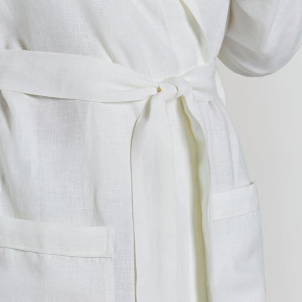 Lazy Linen White Pyjama & Bathrobe