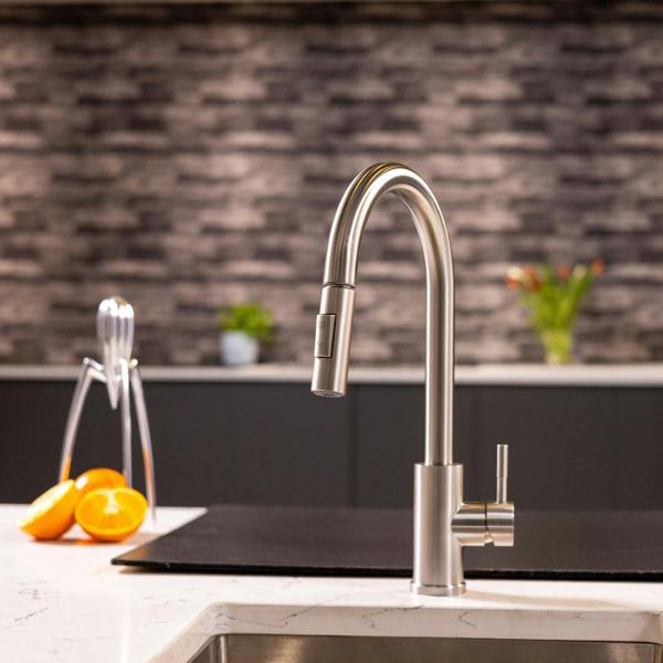Flode Runda | Kitchen Sink Mixer with Pull out Spray | Brushed Steel | Square Head