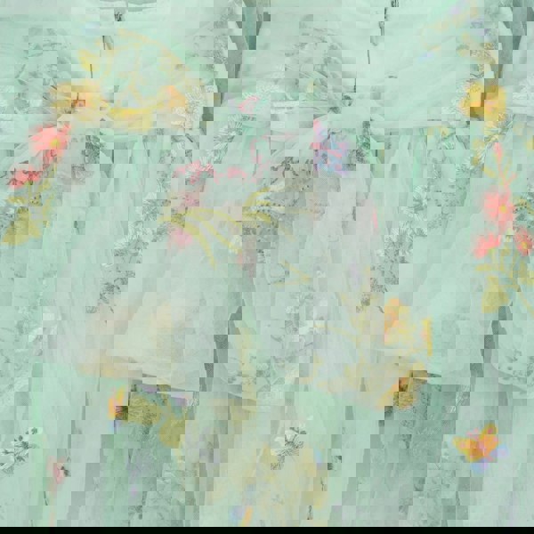 close up of rear bow 