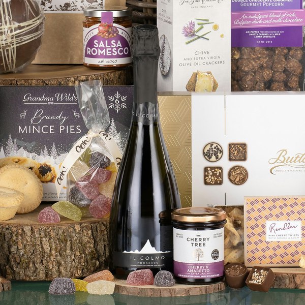 Virginia Hayward Noel Hamper